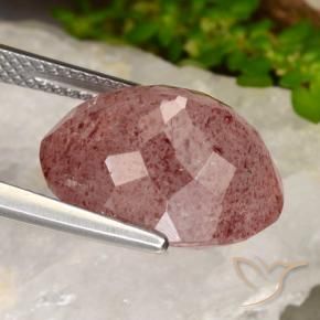 Quartz fraise Rose moyen naturelle ovale, 9.98 ct, Translucide