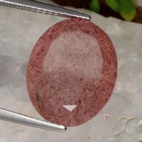 Quartz fraise Brique rouge naturelle ovale, 9.55 ct, Translucide