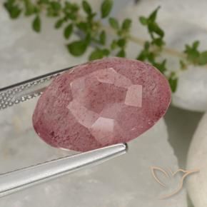 Quartz fraise Rose intense naturelle ovale, 13.38 ct, Translucide