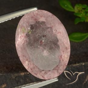 Quartz fraise Rose clair naturelle ovale, 7.80 ct, Translucide
