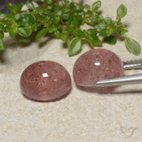 Shop natural 10.08ct Rose moyen Quartz Fraise gems, ovale, from Russie at GemSelect. In stock, global shipping!