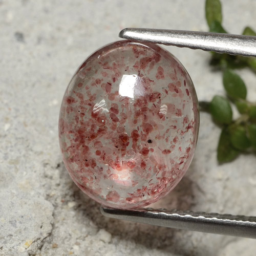 Quartz fraise orange rosé naturelle coupe ovale, 4,36 ct, translucide
