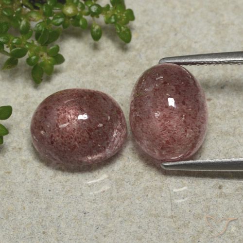 7.72ctw Naturel Rose foncé Quartz Fraise, ovale, Translucide