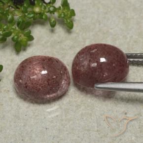 Shop natural 7.72ct Rose foncé Quartz fraise gems, ovale, from Russie at GemSelect. In stock, global shipping!