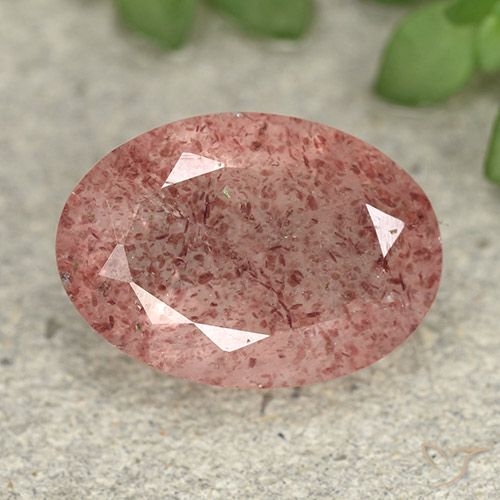 4.65ct Naturel Rose moyen Quartz Fraise, ovale, Translucide