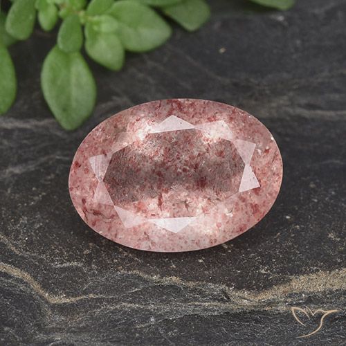4.78ct Naturel Rose moyen-léger Quartz Fraise, ovale, Translucide