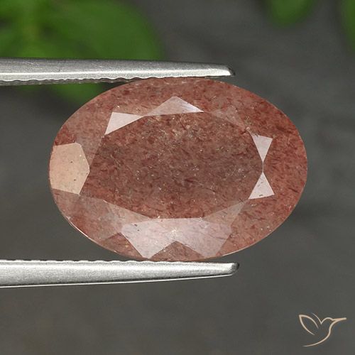 Quartz Fraise Rose moyen naturelle ovale, 5.50 ct, Translucide