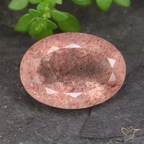 Quartz Fraise Rose naturelle ovale, 5.96 ct, Translucide