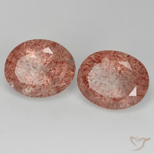 Shop natural 6.93ct Rose moyen Quartz fraise gems, ovale, from Russie at GemSelect. In stock, global shipping!
