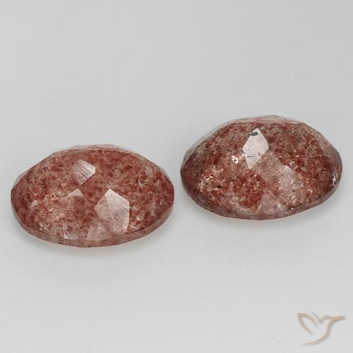 Shop natural 6.45ct Rouge foncé Quartz fraise gems, ovale, from Russie at GemSelect. In stock, global shipping!