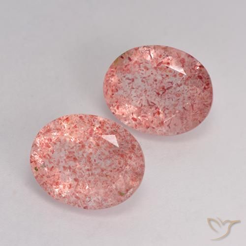 Shop natural 6.04ct Rose léger Quartz fraise gems, ovale, from Russie at GemSelect. In stock, global shipping!
