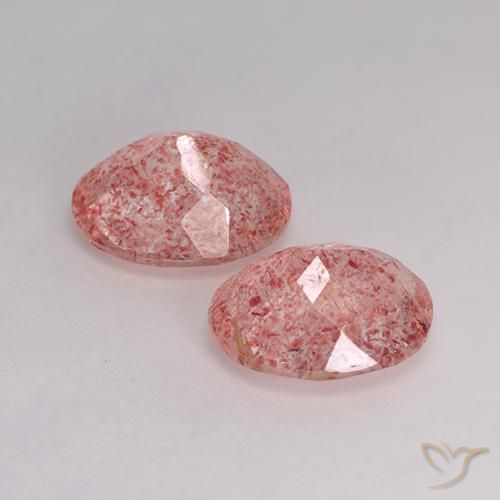 Shop natural 6.04ct Rose léger Quartz fraise gems, ovale, from Russie at GemSelect. In stock, global shipping!