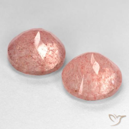 Shop natural 5.84ct Rose moyen-léger Quartz fraise gems, Tour, from Russie at GemSelect. In stock, global shipping!