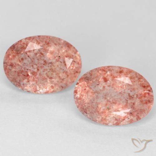Shop natural 2.29ct Rose léger Quartz Fraise gems, ovale, from Russie at GemSelect. In stock, global shipping!