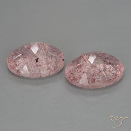 Shop natural 4.80ct Rose Quartz fraise gems, ovale, from Russie at GemSelect. In stock, global shipping!