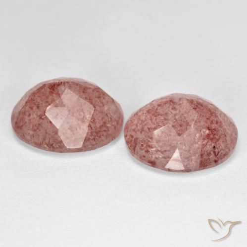 Shop natural 9.62ct Rose Quartz fraise gems, ovale, from Russie at GemSelect. In stock, global shipping!