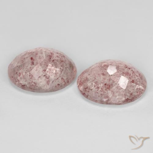 Shop natural 8.06ct Rose moyen Quartz Fraise gems, ovale, from Russie at GemSelect. In stock, global shipping!