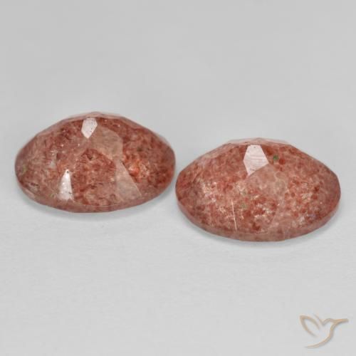Shop natural 4.59ct Rouge-orange Quartz fraise gems, ovale, from Russie at GemSelect. In stock, global shipping!