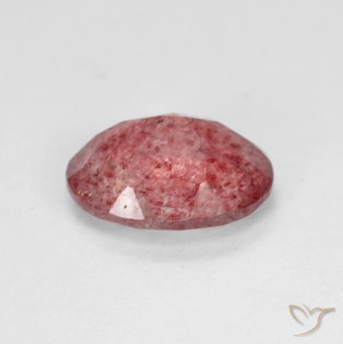 Quartz fraise Rouge vif naturelle ovale, 1.72 ct, Transparent