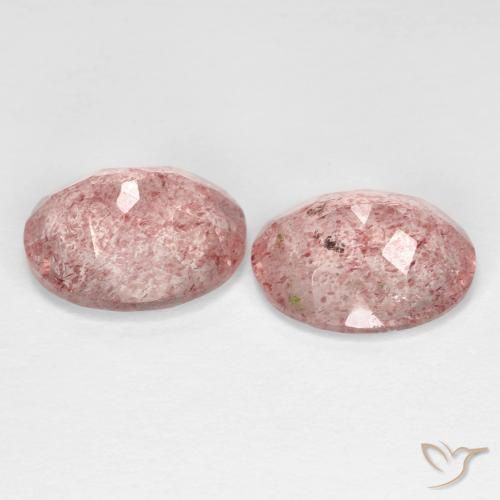 Shop natural 6.35ct Rose rose profond Quartz fraise gems, ovale, from Russie at GemSelect. In stock, global shipping!