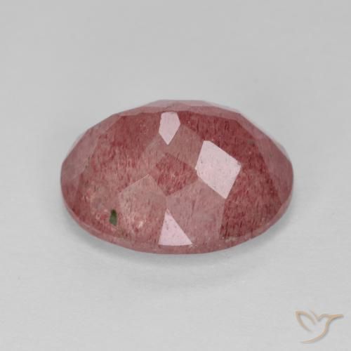 Quartz fraise Rouge moyen naturelle ovale, 4.44 ct, Translucide