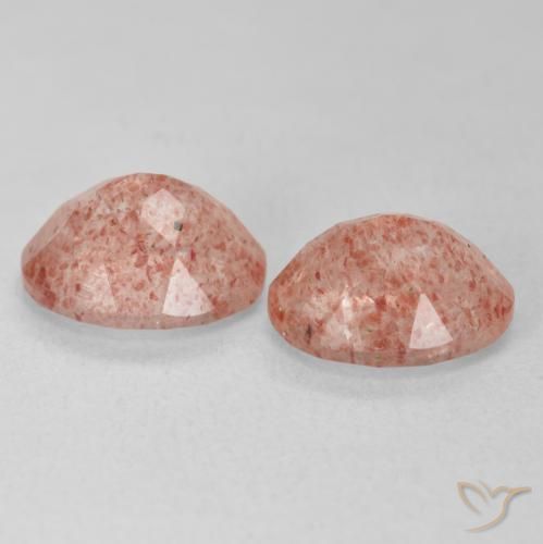 Shop natural 3.82ct Rouge coccinelle Quartz fraise gems, ovale, from Brésil at GemSelect. In stock, global shipping!