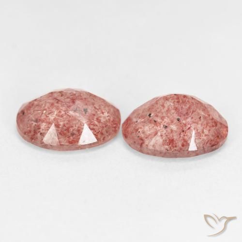 Shop natural 4.65ct Rose moyen Quartz fraise gems, ovale, from Russie at GemSelect. In stock, global shipping!