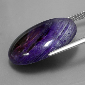 Sugilite multicolore naturelle coupe ovale, 27,34 ct, opaque