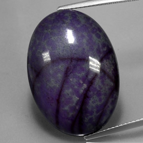 Sugilite multicolore naturelle coupe ovale, 22,11 ct, opaque