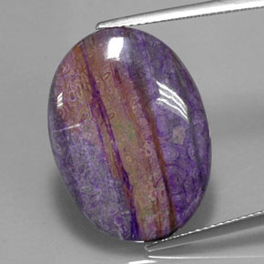 Sugilite multicolore naturelle coupe ovale, 12,41 ct, opaque