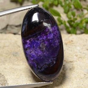 Sugilite Violet naturelle Coupe ovale, 29.22 ct, Opaque