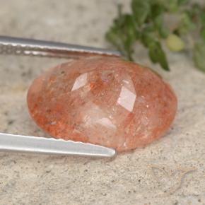 Pierre de soleil Orange moyen-léger naturelle ovale, 5.43 ct, Translucide