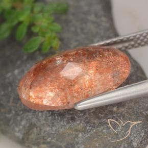 Pierre de soleil Orange rougeâtre naturelle ovale, 4.88 ct, Translucide