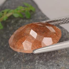 Pierre de soleil orange naturelle coupe ovale, 5,25 ct, translucide