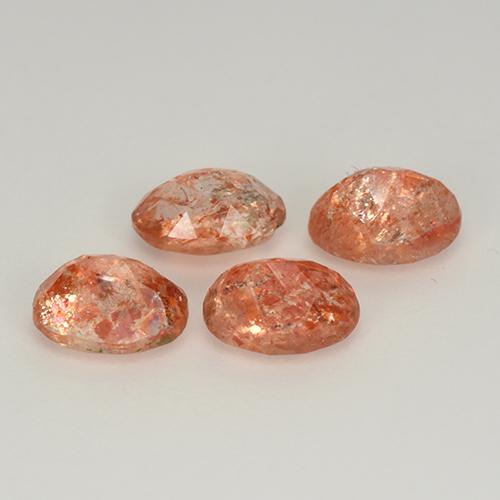 Achetez naturel 2.20ct Orange moyen Pierre de Soleil  gems, Coupe ovale, En provenance Russie chez GemSelect. En stock, livraison internationale!