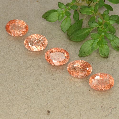 Achetez naturel 3.60ct Orange gingembre Pierre de Soleil  gems, Coupe ovale, En provenance Russie chez GemSelect. En stock, livraison internationale!