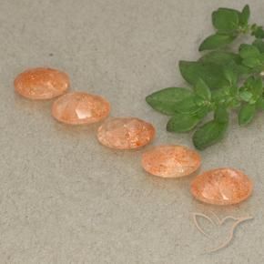 Shop natural 3.75ct Orange moyen-léger Pierre de soleil gems, ovale, from Russie at GemSelect. In stock, global shipping!