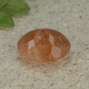 Pierre de soleil Orange rougeâtre naturelle ovale, 4.34 ct, Translucide