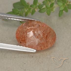 Pierre de soleil orange naturelle coupe ovale, 3,83 ct, translucide