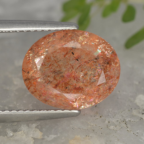 Pierre de soleil orange naturelle coupe ovale, 4,03 ct, translucide