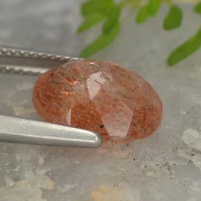 Pierre de soleil orange naturelle coupe ovale, 4,03 ct, translucide