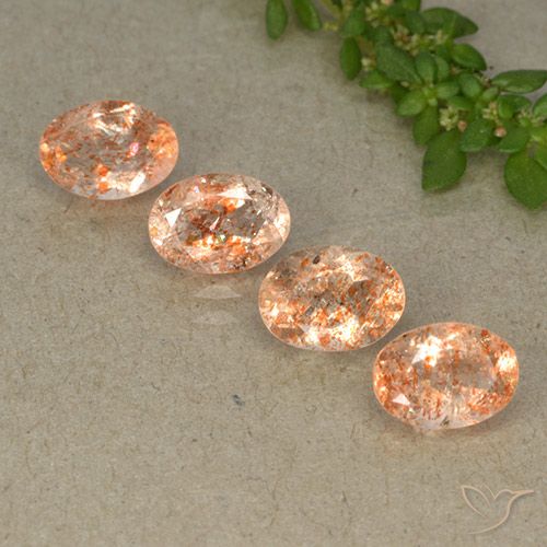 3.25ctw Naturel Orange clair Pierre de soleil, ovale, Translucide