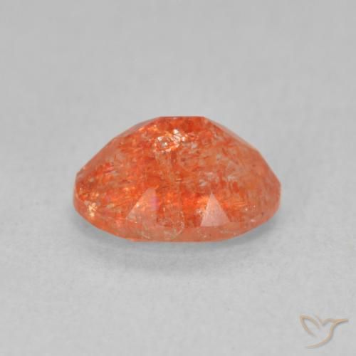 Pierre de soleil Orange vif naturelle ovale, 1.29 ct, Translucide