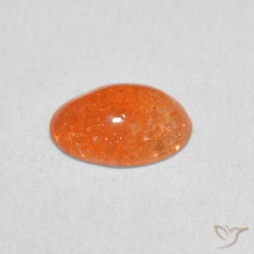 Pierre de soleil Orange foncé naturelle ovale, 0.77 ct, Translucide