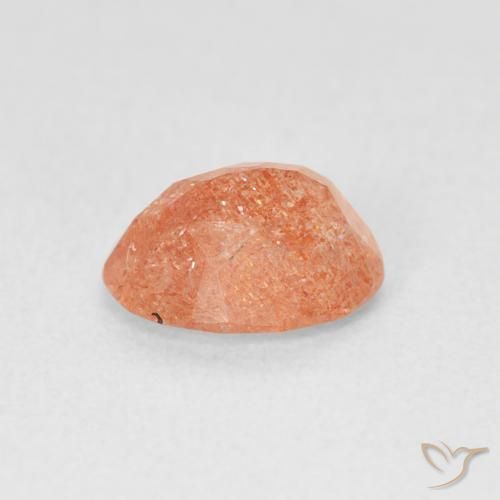 Pierre de soleil Orange rougeâtre naturelle ovale, 1.20 ct, Translucide