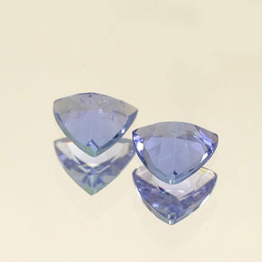 Achetez naturel ct Violet Bleu Tanzanite gems, Trillion, En provenance Tanzanie chez GemSelect. En stock, livraison internationale!
