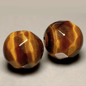 Achetez naturel ct Or Brun Oeil de Tigre gems, Sphère / Boule, En provenance Thaïlande chez GemSelect. En stock, livraison internationale!