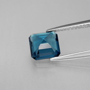 Topaze bleue naturelle taille émeraude, 1,93 ct, VS