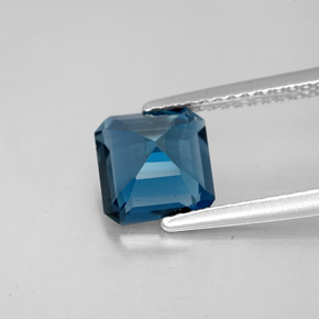 Topaze bleue naturelle taille émeraude, 1,90 ct, VVS-VS