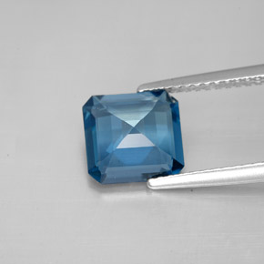 Topaze bleue naturelle taille émeraude, 2,50 ct, VVS-VS
